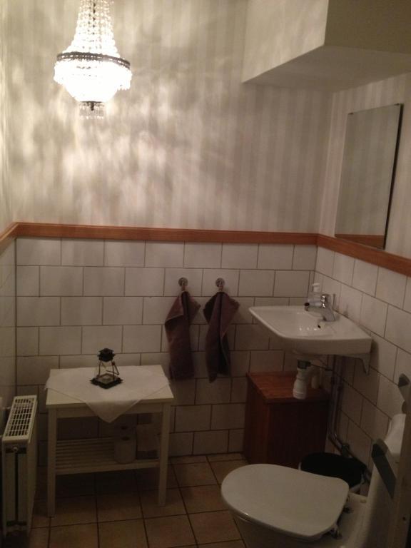 Blasingsborgs Gardshotell Pa Oesterlen Kivik Zimmer foto